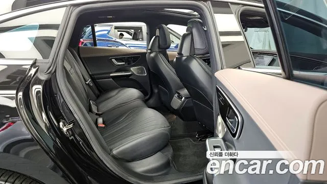 Mercedes-Benz EQE 2023