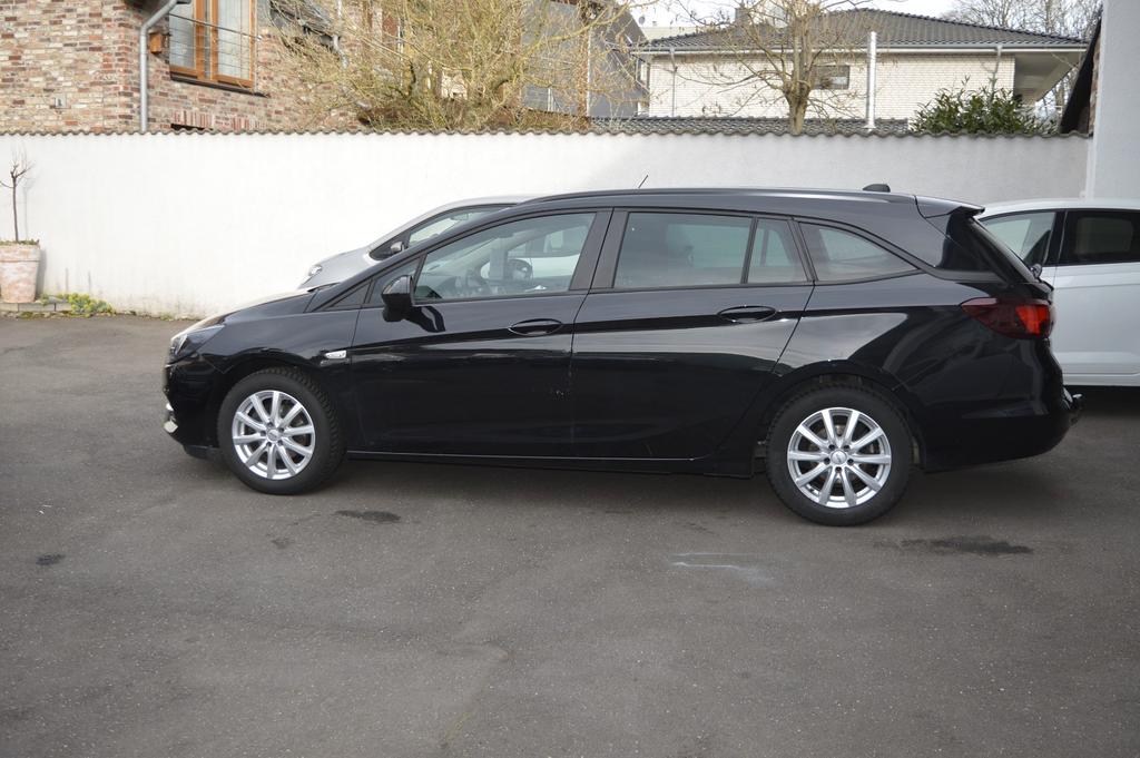 Opel Astra 2022