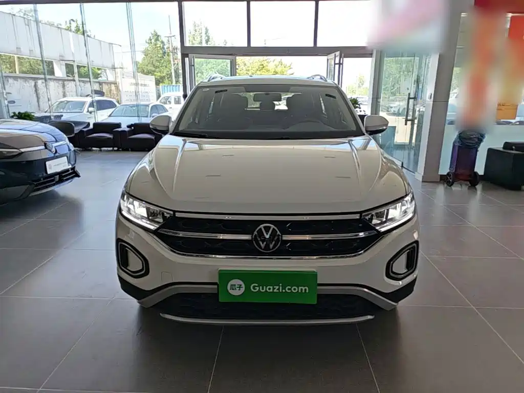 Volkswagen T-Roc 2024