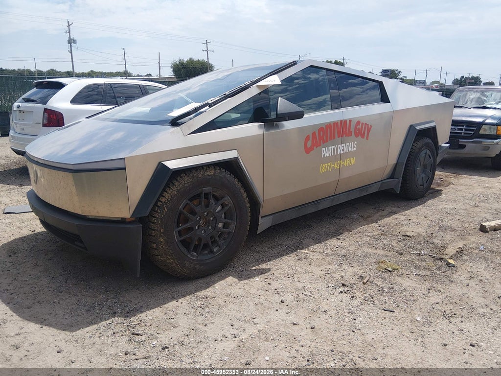 Tesla Cybertruck 2025
