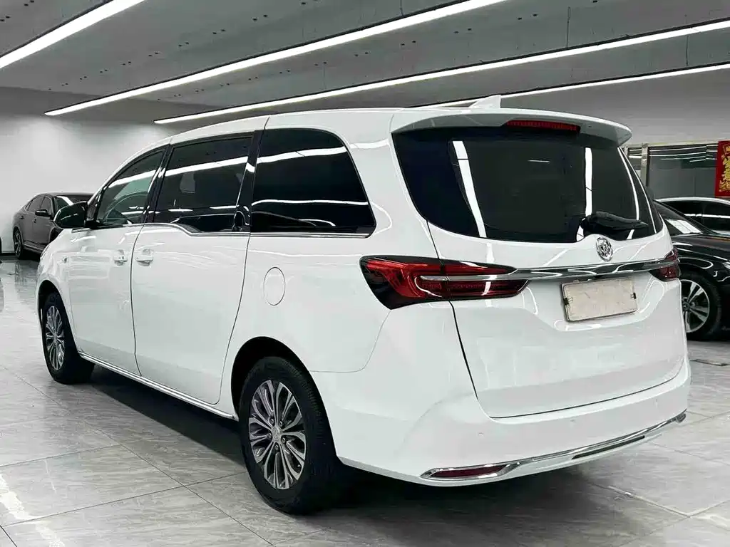 Buick GL8 2023