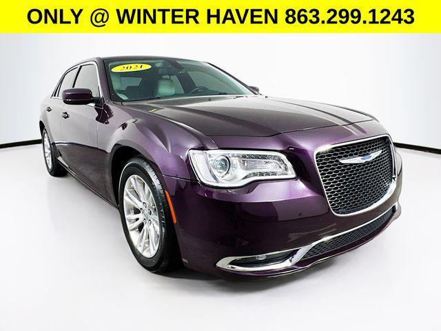 Chrysler 300 2021