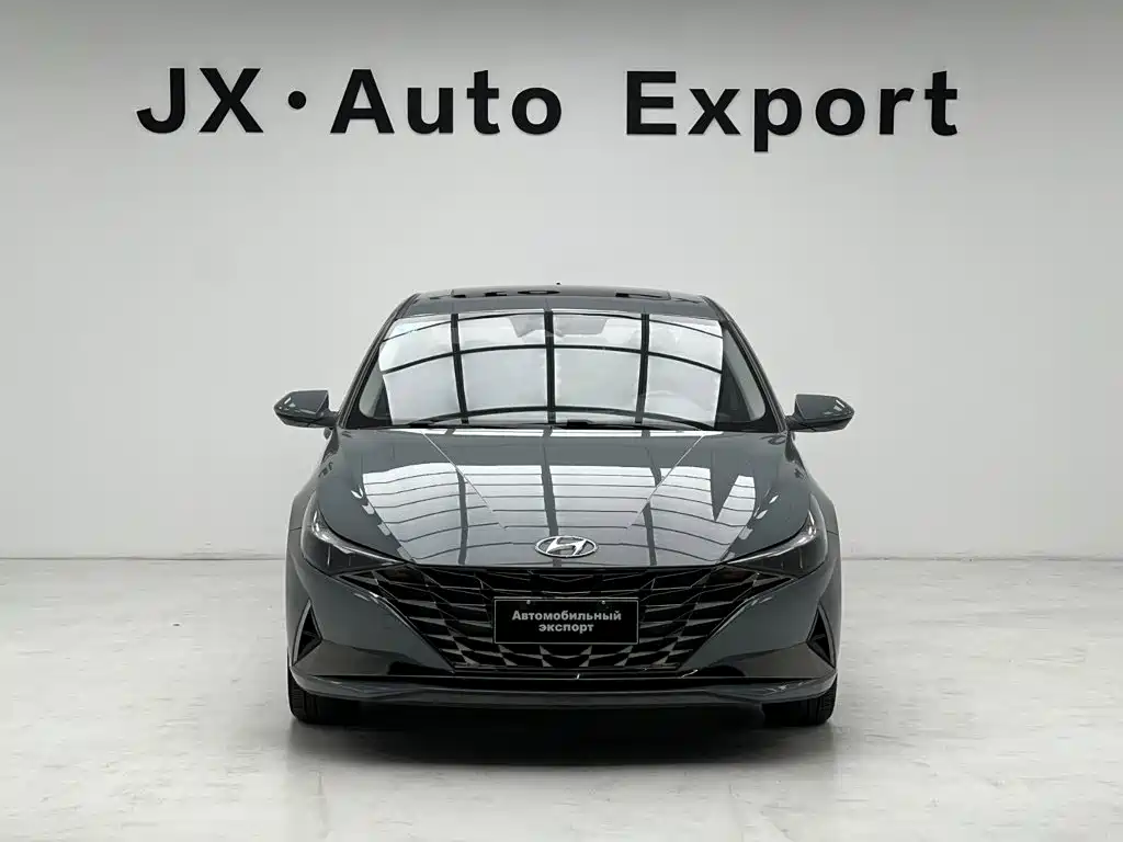Hyundai Elantra 2022
