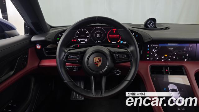 Porsche Taycan 2022