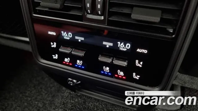 Porsche Cayenne 2025