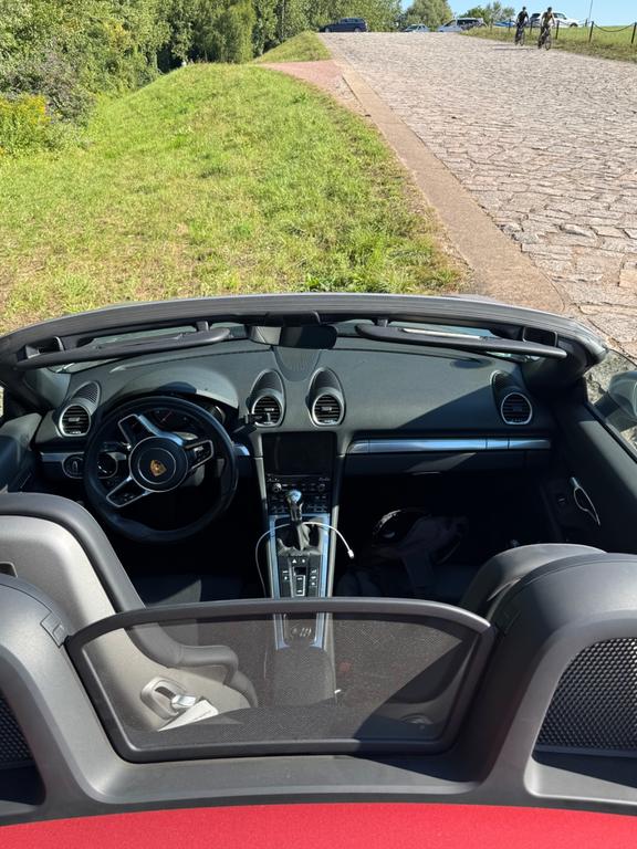 Porsche Boxster 2021