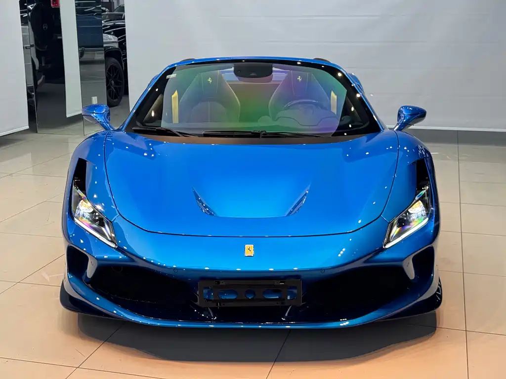 Ferrari F8 2021