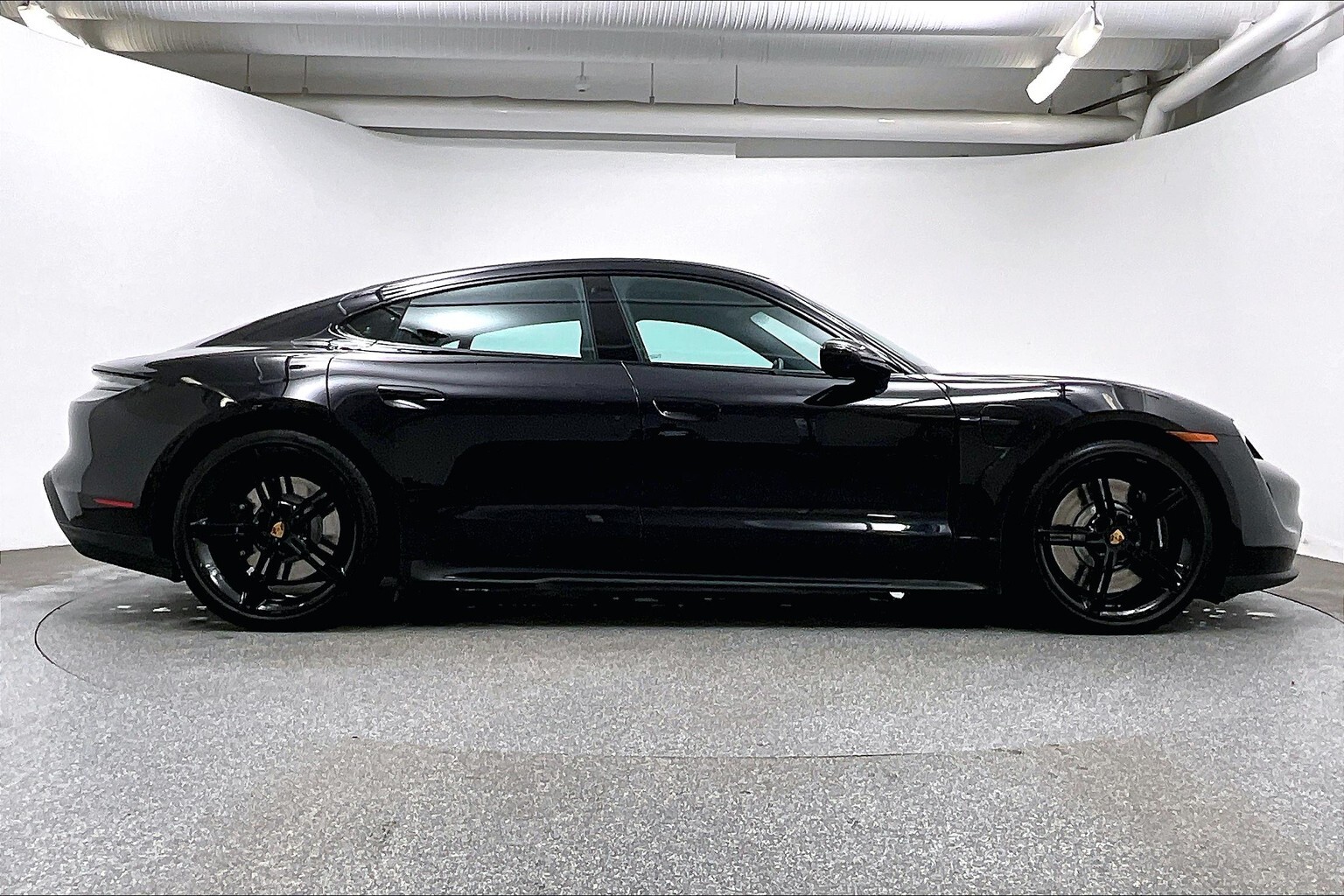 Porsche Taycan 2024