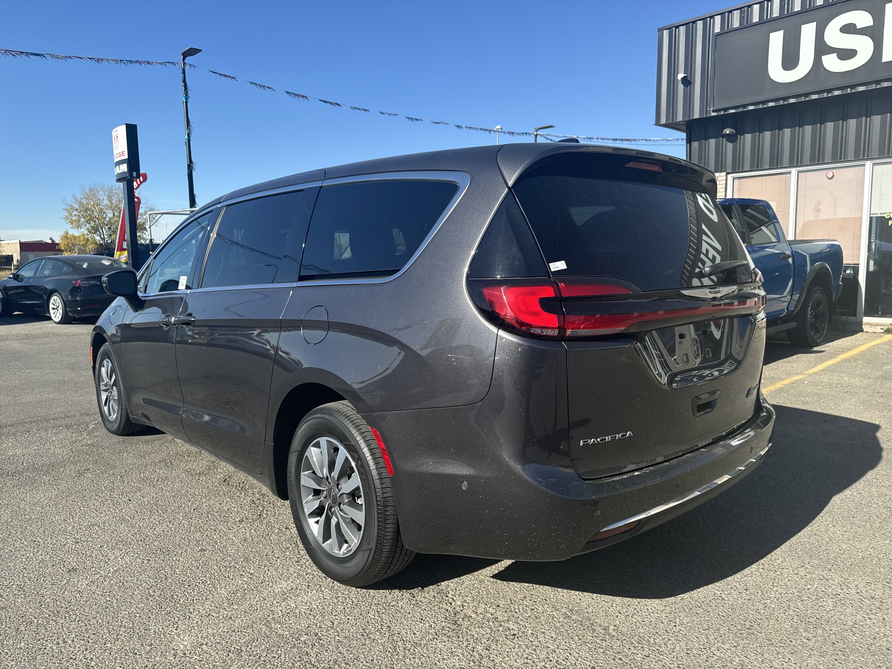 Chrysler Pacifica 2023