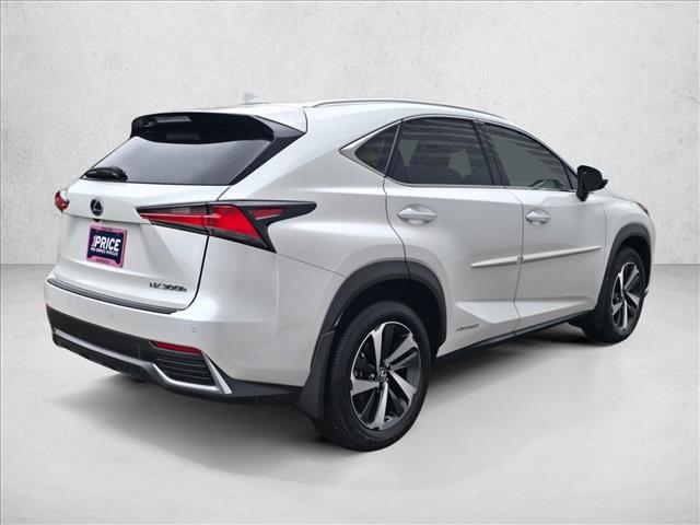 Lexus NX 2021