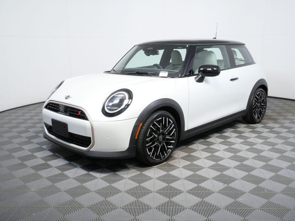 Mini Hardtop 2025