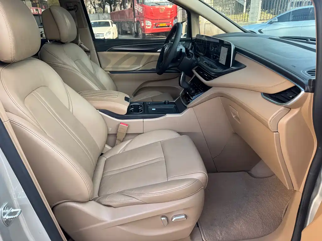 Buick GL8 2020