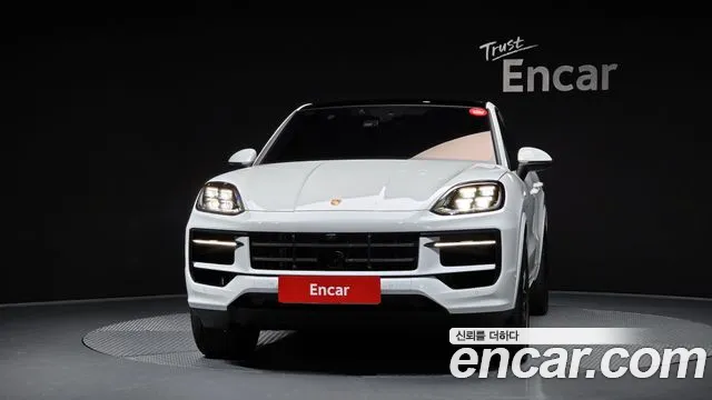 Porsche Cayenne 2024