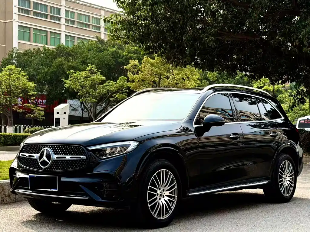 Mercedes-Benz GLC 2025