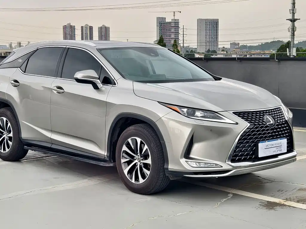 Lexus RX 2021