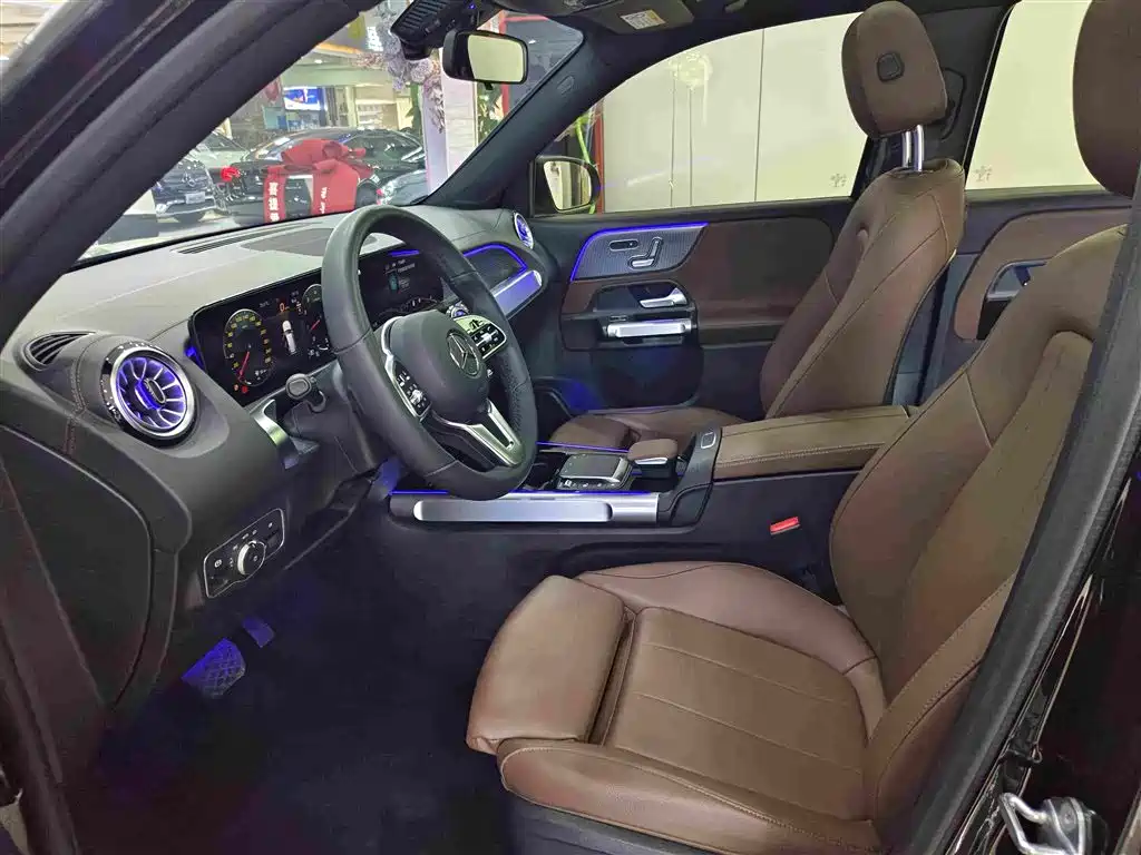 Mercedes-Benz GLB 2023