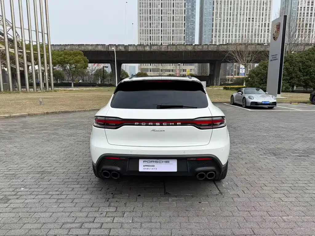 Porsche Macan 2023