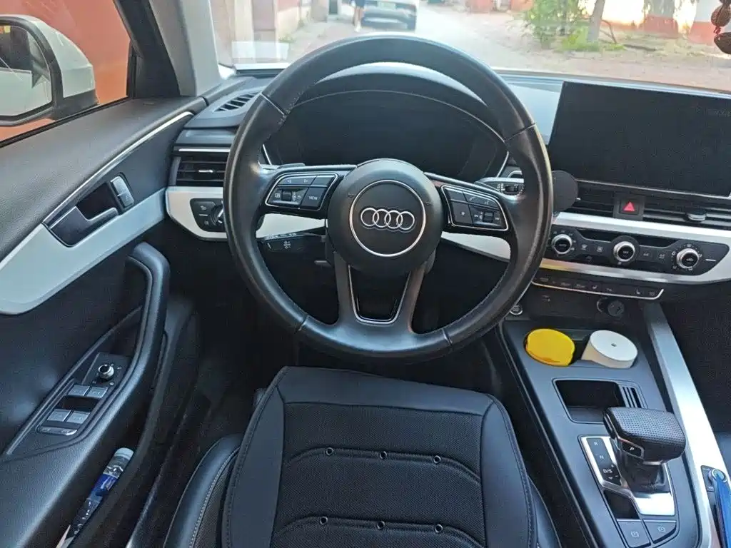 Audi A4 2024