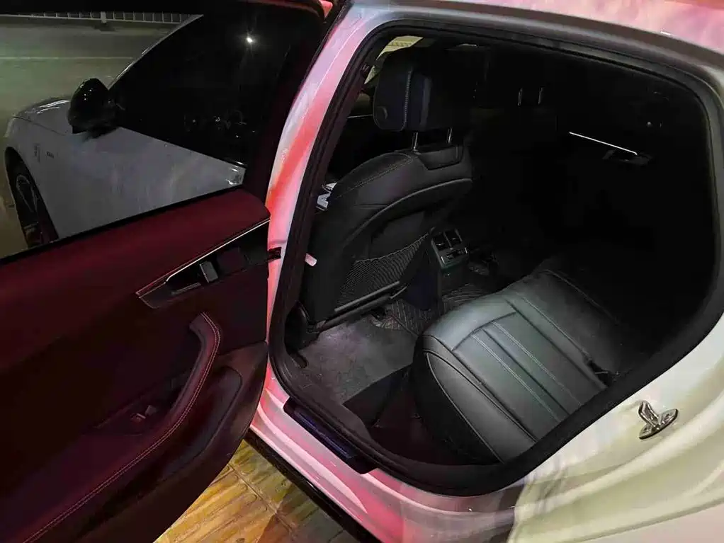 Audi A4 2025