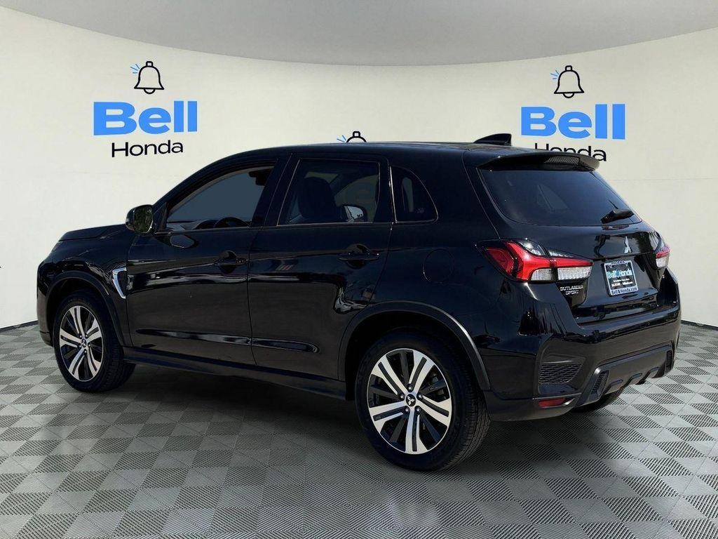 Mitsubishi Outlander Sport 2024