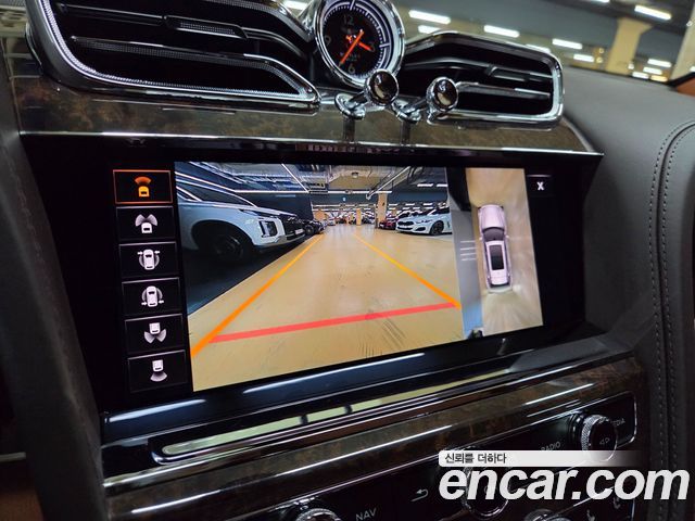 Bentley Bentayga 2021