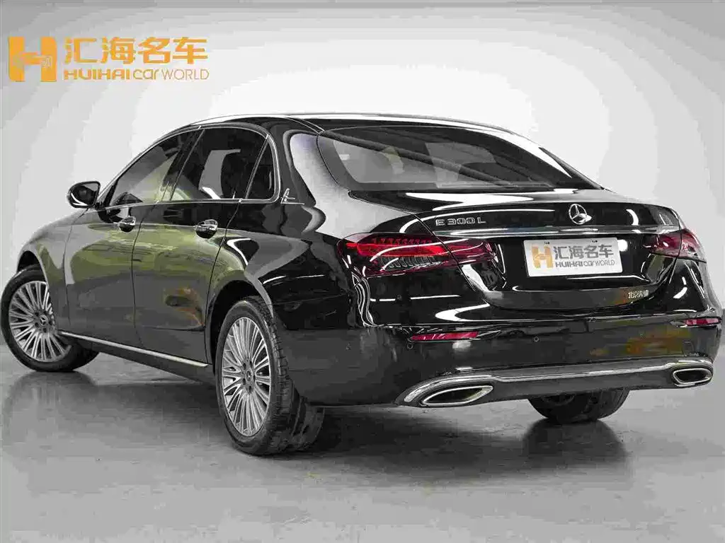 Mercedes-Benz E-Класс 2023