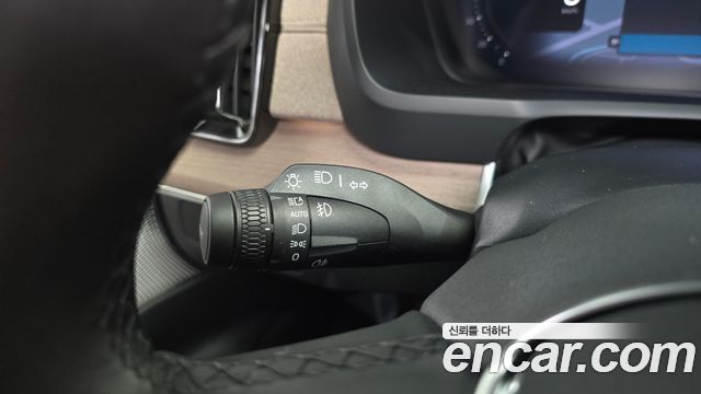 Volvo XC90 2025