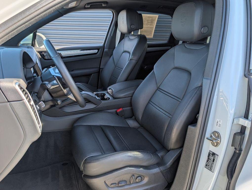 Porsche Cayenne 2022