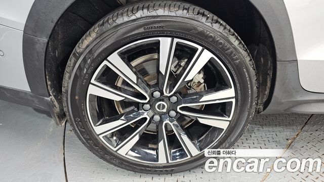 Volvo V60 2023