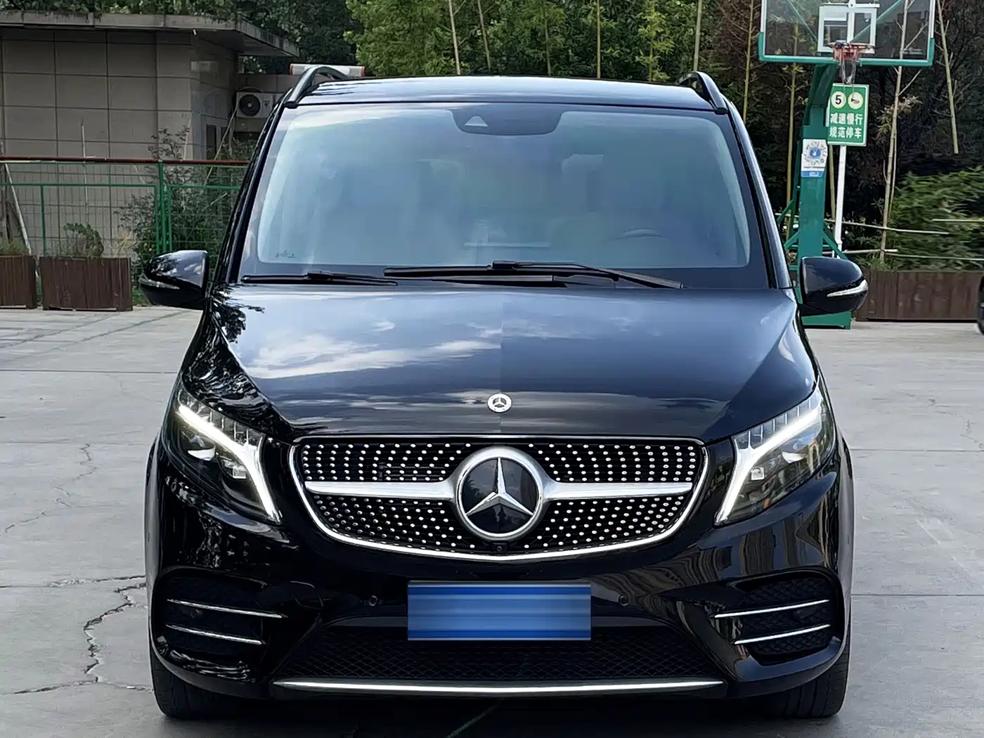 Mercedes-Benz V-Класс 2023
