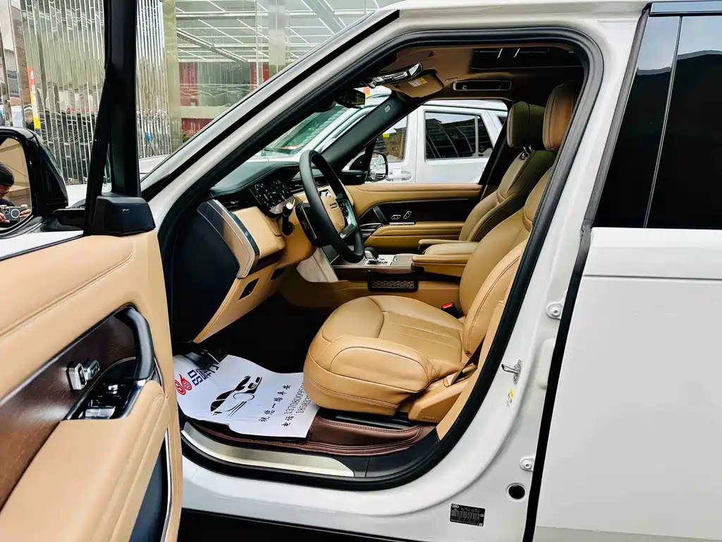 Land Rover Range Rover 2024