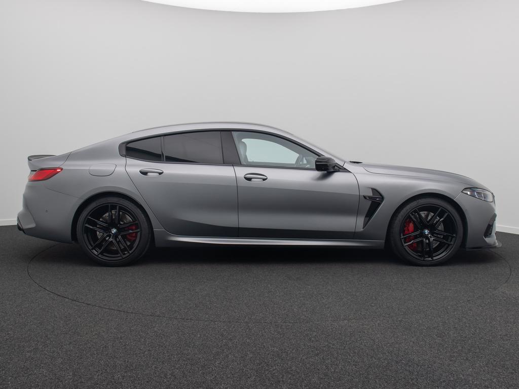 BMW M8 2022