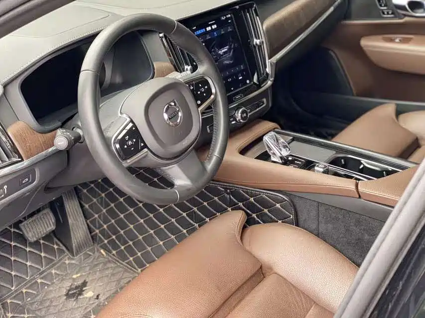 Volvo S90 2022