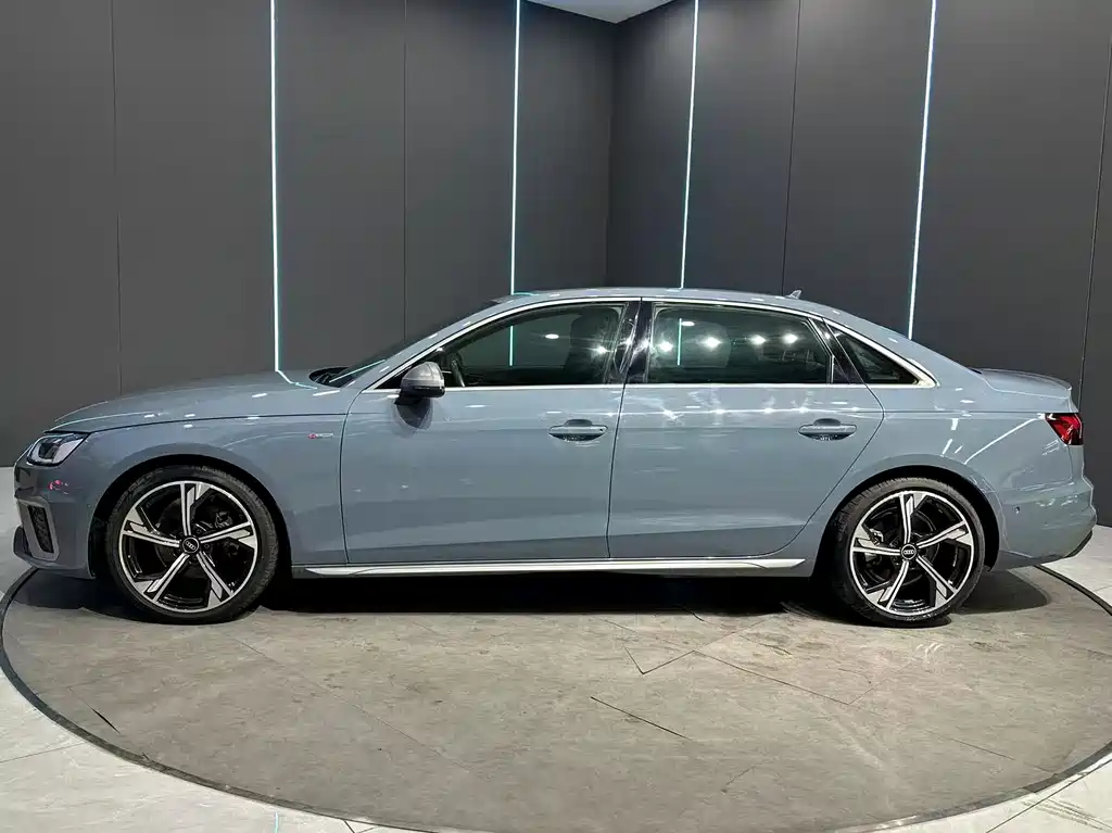 Audi A4 2022