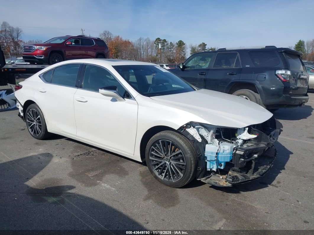 Lexus ES 2024