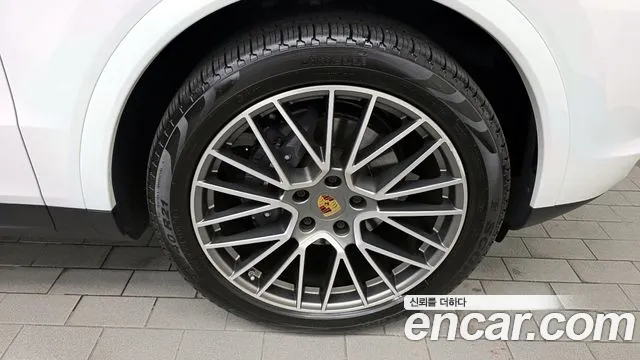 Porsche Cayenne 2023