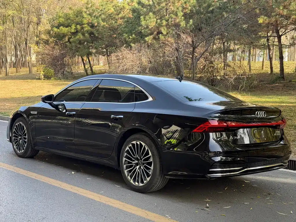 Audi A7 2025