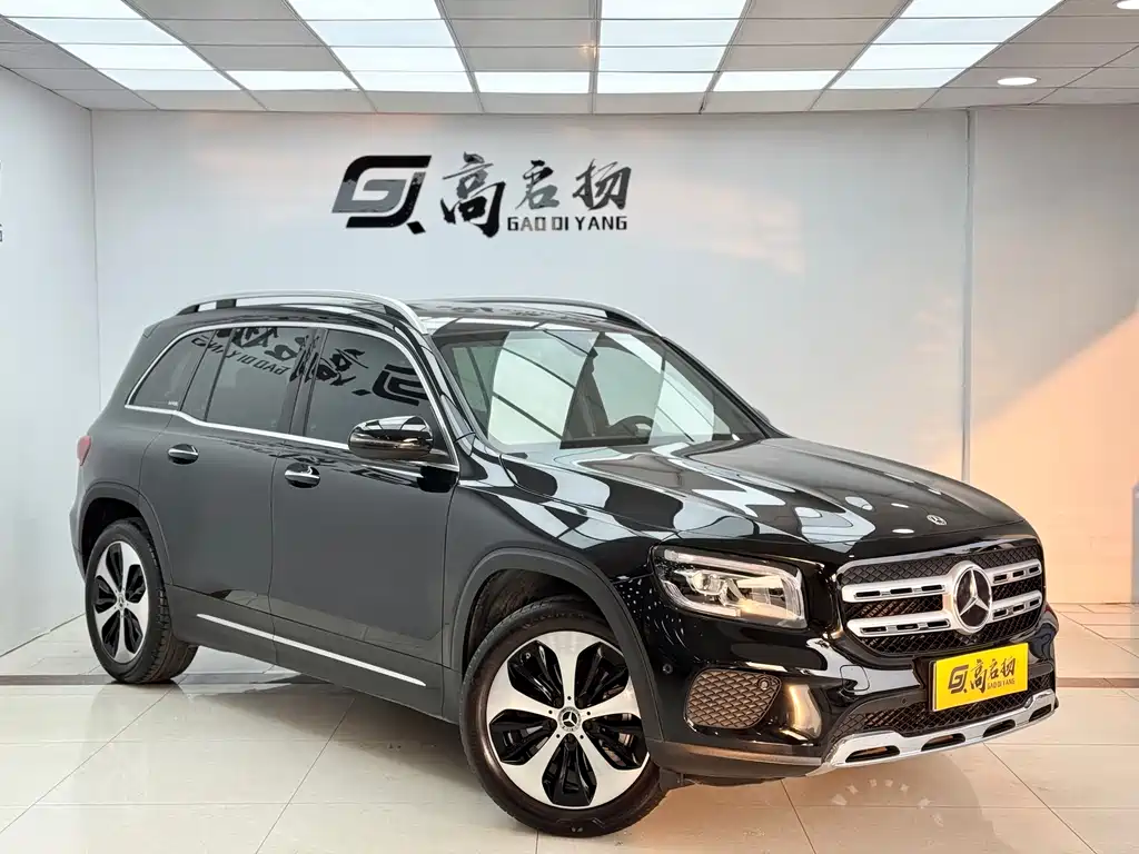 Mercedes-Benz GLB 2023