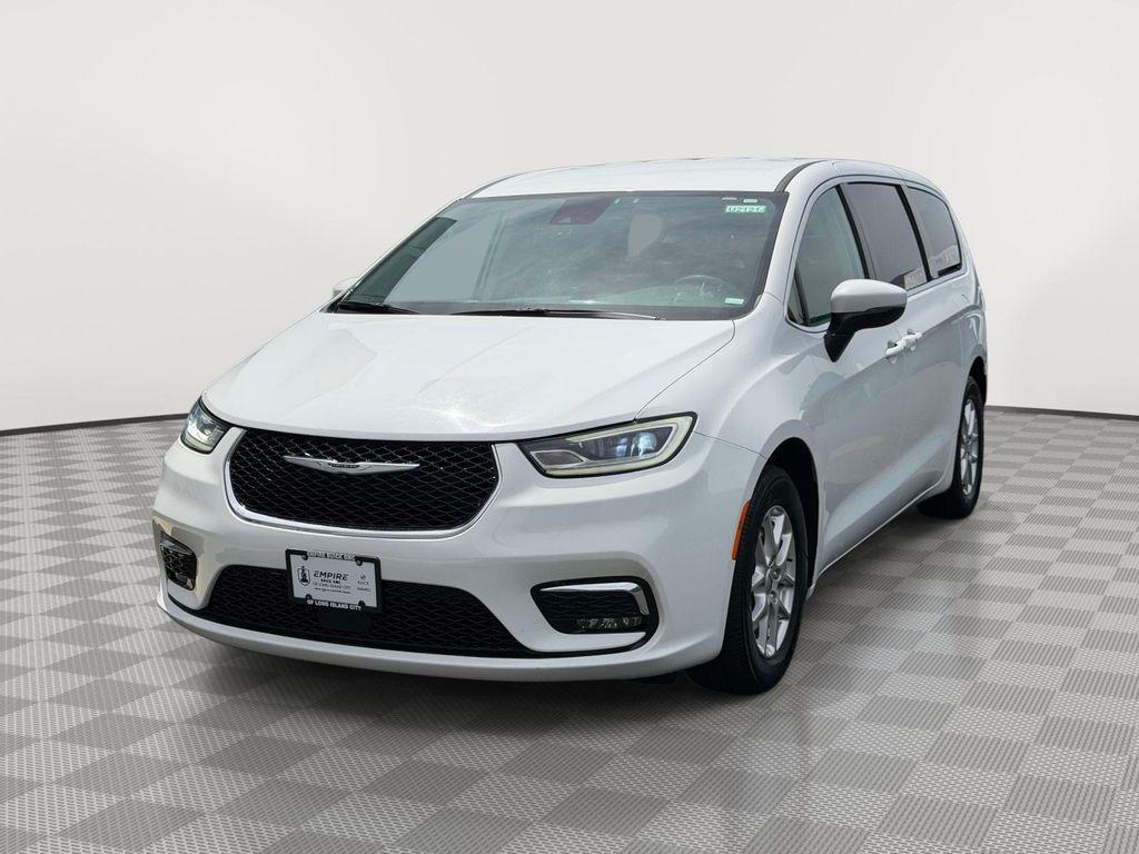 Chrysler Pacifica 2023