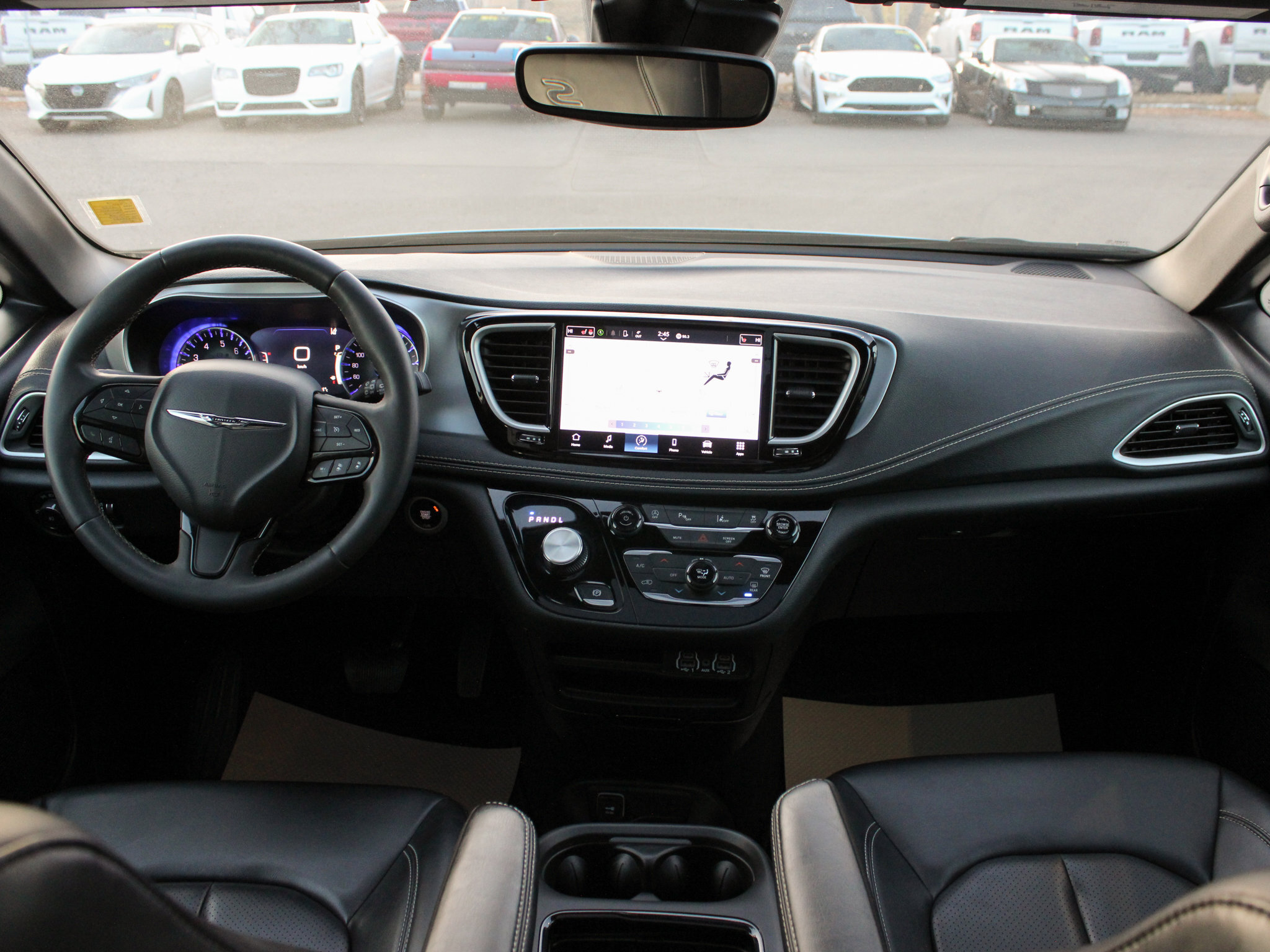 Chrysler Pacifica 2023