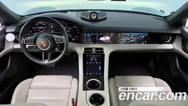 Porsche Taycan 2023