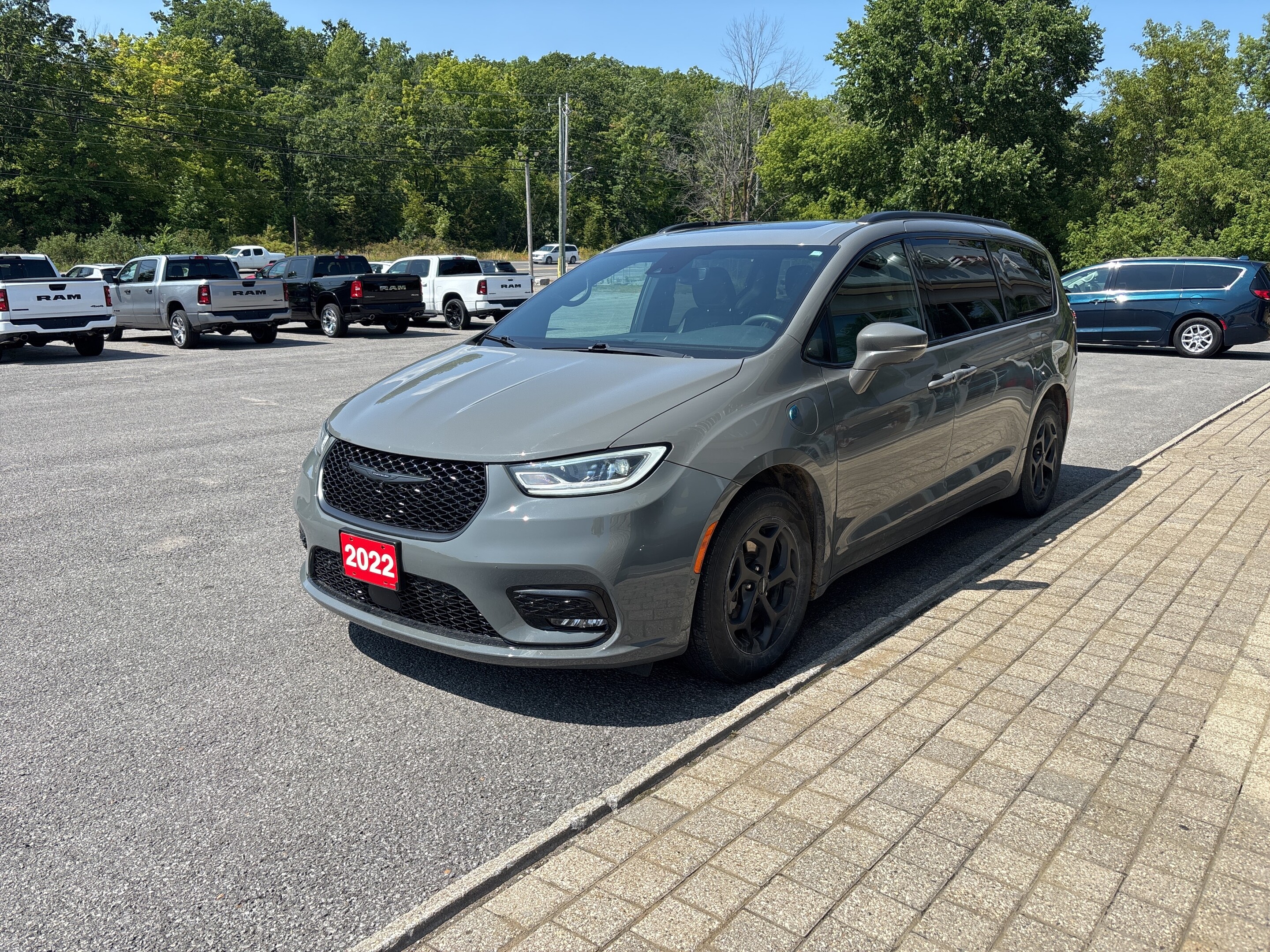 Chrysler Pacifica 2022