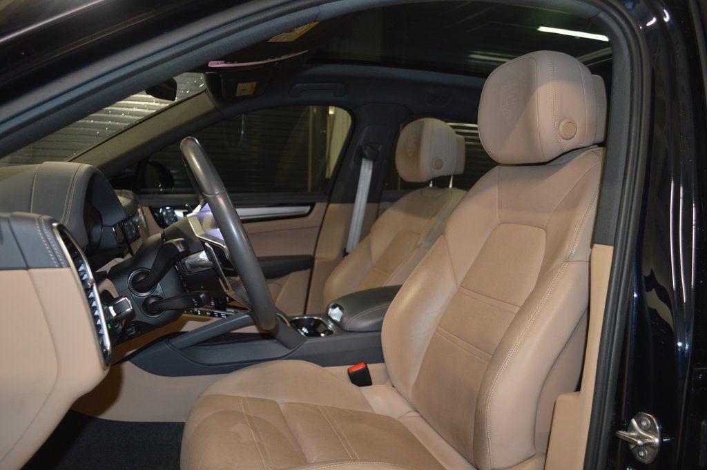 Porsche Cayenne 2023