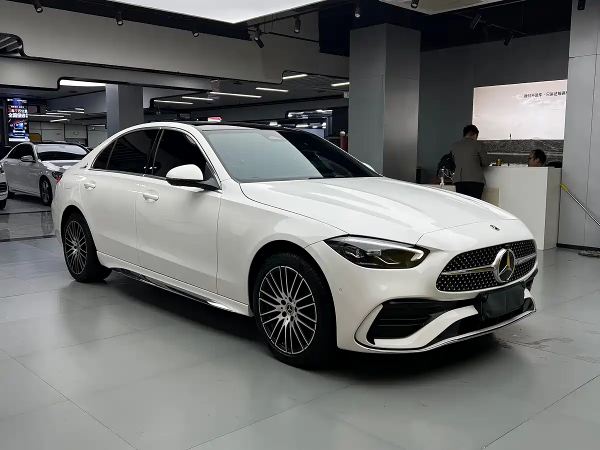 Mercedes-Benz C-Класс 2025