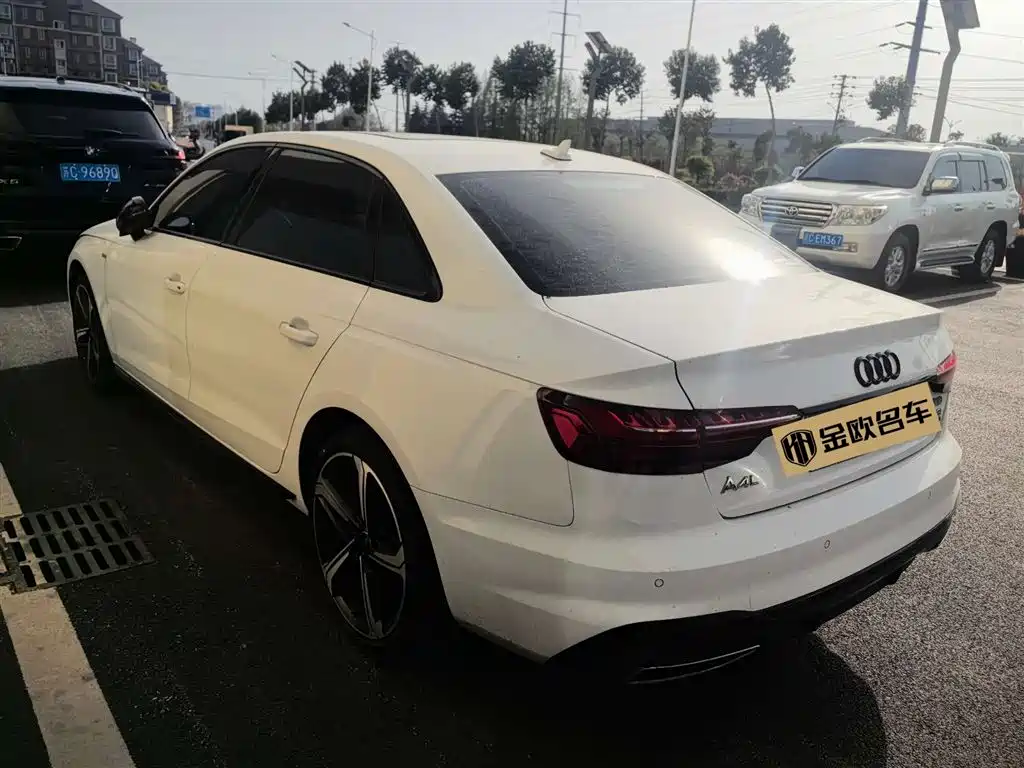 Audi A4 2024