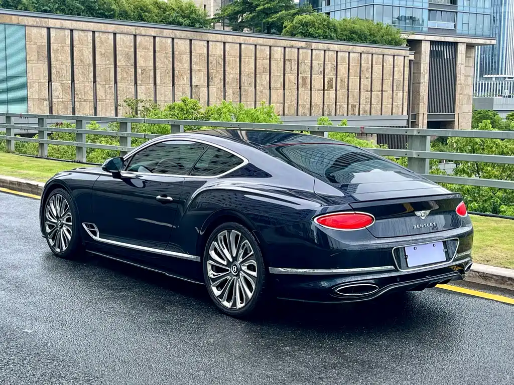 Bentley Continental 2020