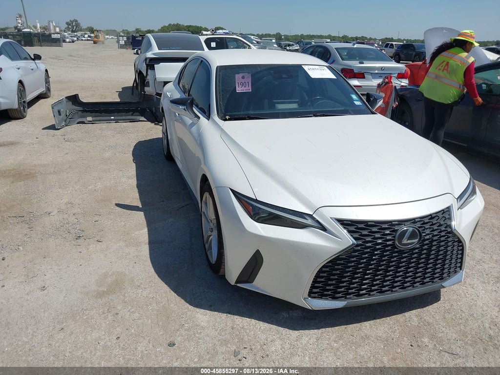 Lexus IS 300 2021