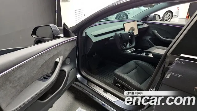 Tesla Model 3 2025