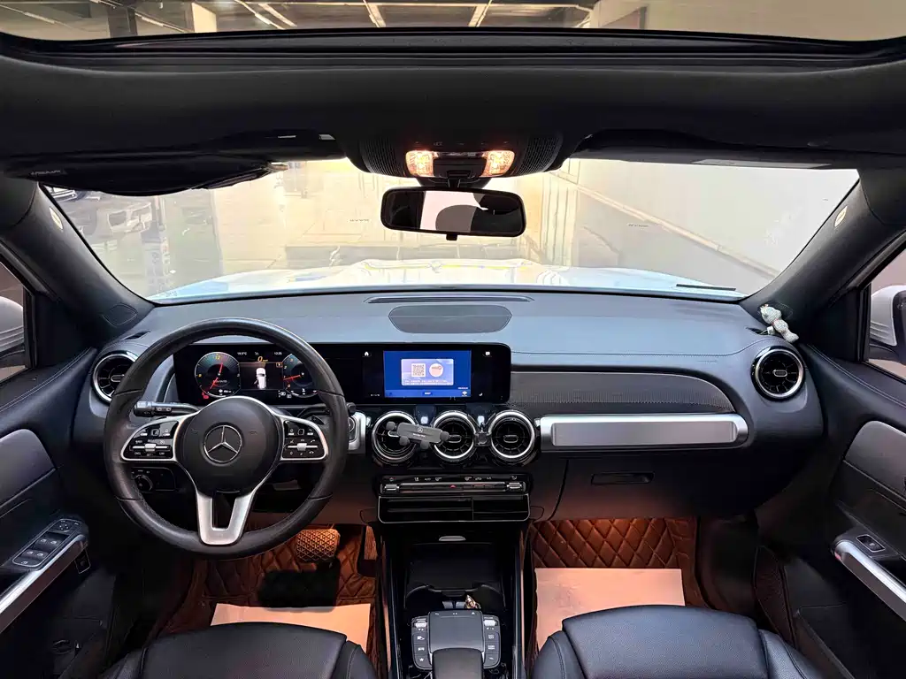 Mercedes-Benz GLB 2021