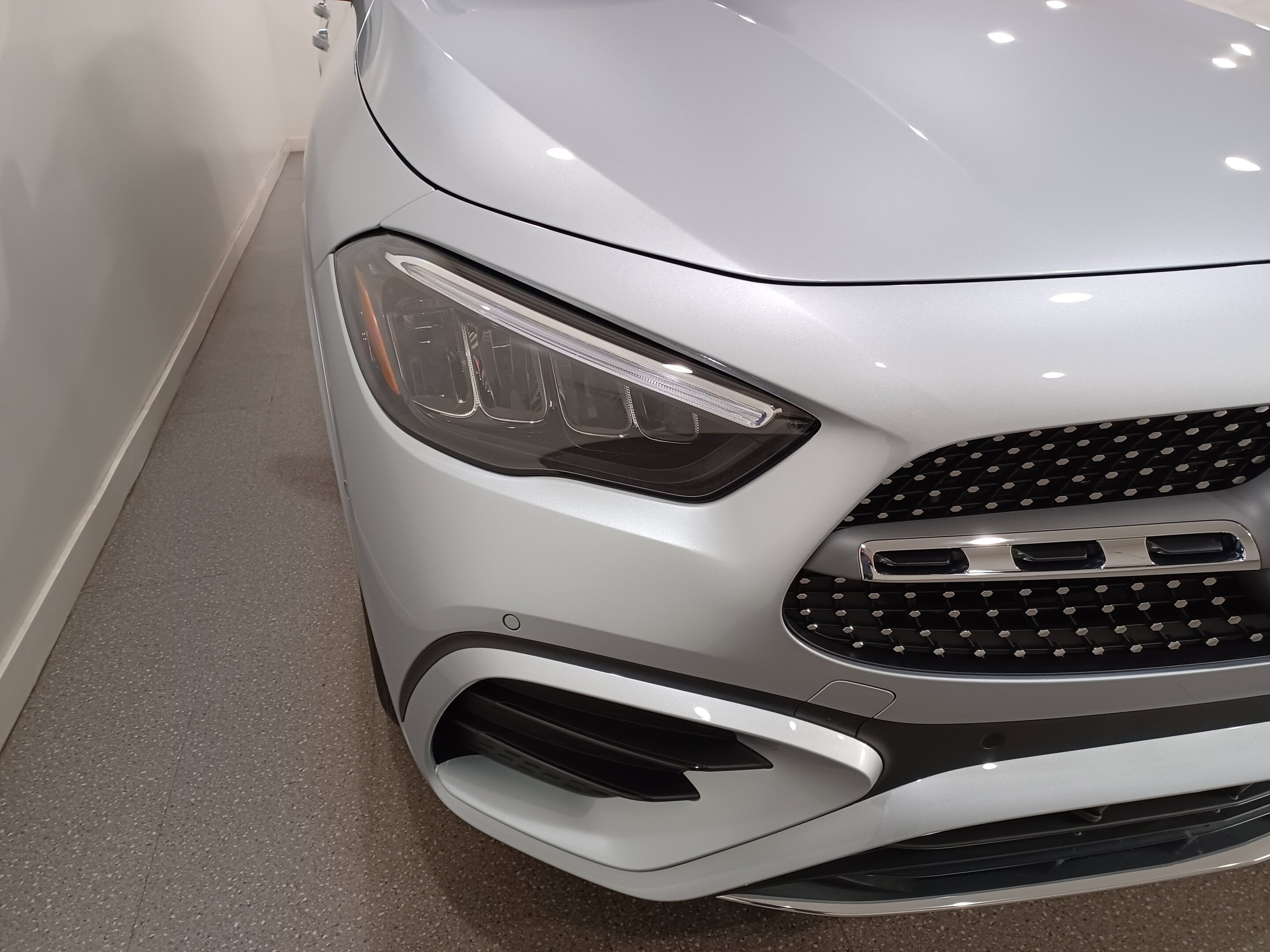 Mercedes-Benz GLA 2025